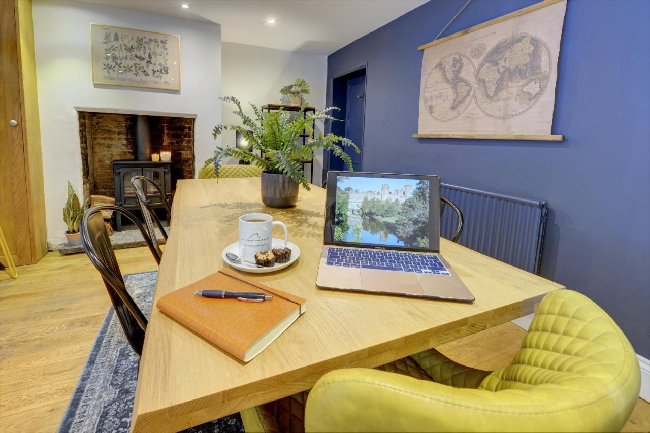 Holiday home Church Bells House By Town - 3 Bedroom Georgian Townhouse In Warwick *