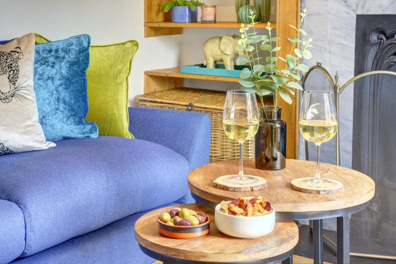 Holiday home Church Bells House By Town - 3 Bedroom Georgian Townhouse In Warwick